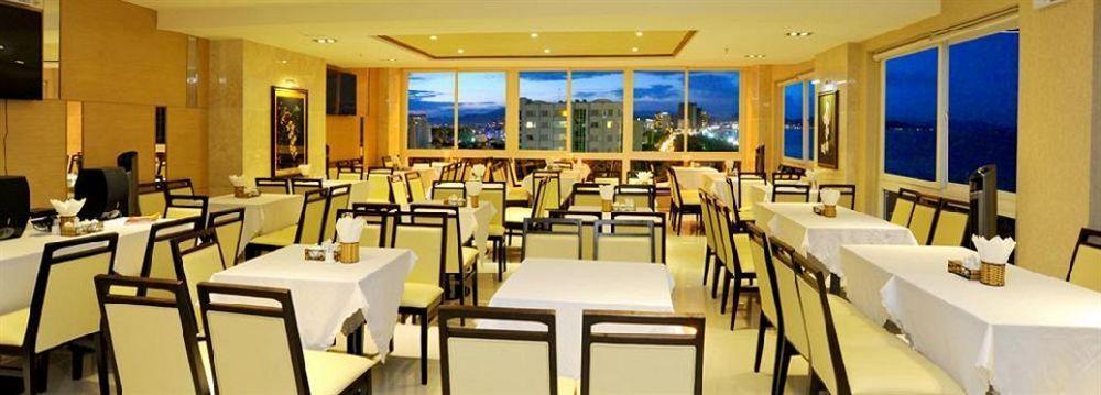 Dendro Beachfront Hotel Nha Trang Eksteriør billede
